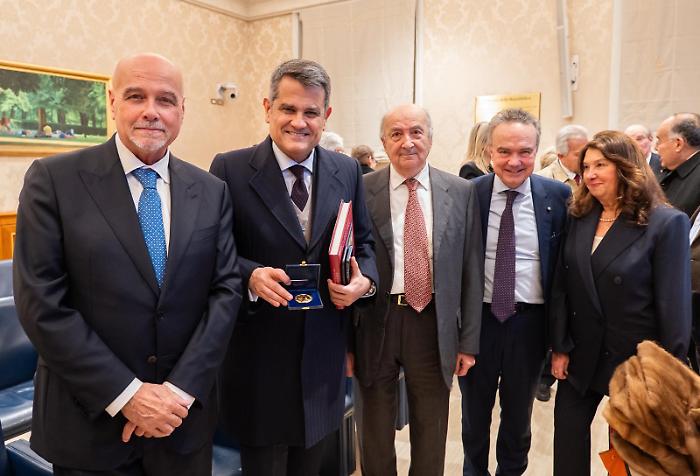 Al Senato il primo &ldquo;Augustale&rdquo; 2026, onorificenza all&rsquo;Ambasciatore di Spagna in Italia