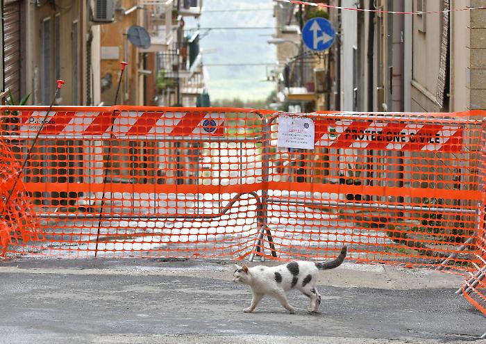 Niscemi, la frana non ancora stabile ma cittadini vogliono recuperare i loro beni