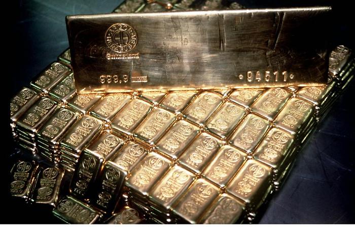 Oro e argento, terremoto sui mercati: lo &ldquo;scricchiolio&rdquo; della fiducia travolge i metalli rifugio