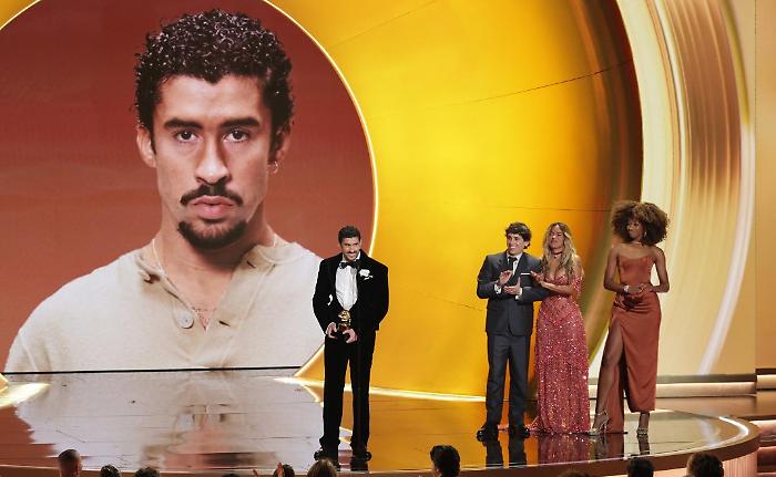Grammy 2026, il il miglior album &egrave; di Bad Bunny: &egrave; il primo trionfo per un "latinos" 