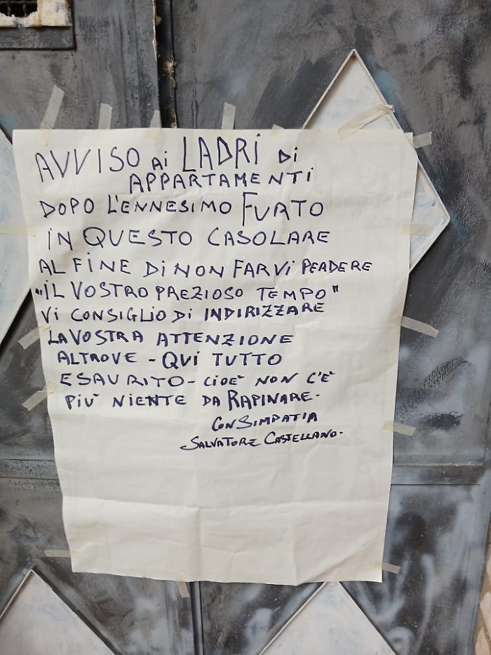 "Cari ladri, qui non c'&egrave; pi&ugrave; niente da rubare": il messaggio shock (e ironico) di Salvatore Castellano dopo l'ennesimo furto