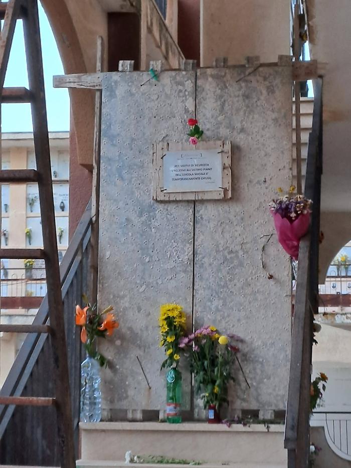 "Al cimitero di Modica hanno sepolto la dignit&agrave;"