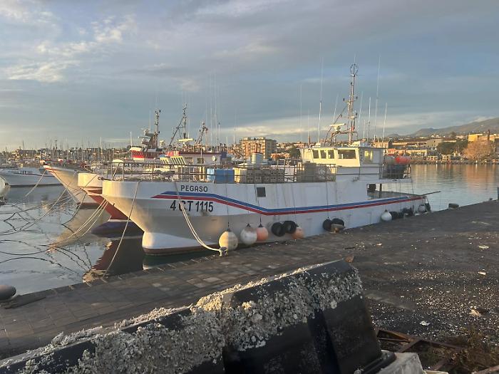 Porto di Riposto, primo bacino gi&agrave; collaudato nel 2009: pronto all'uso dopo la bonifica