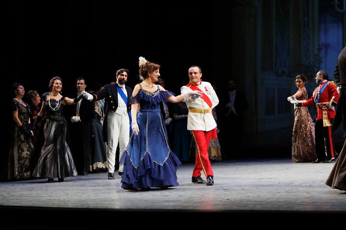 Splendori e ombre: il ballo di Donna Franca Florio al Teatro Massimo Bellini