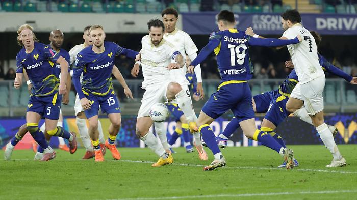 Verona-Pisa senza reti: un punto che serve a poco