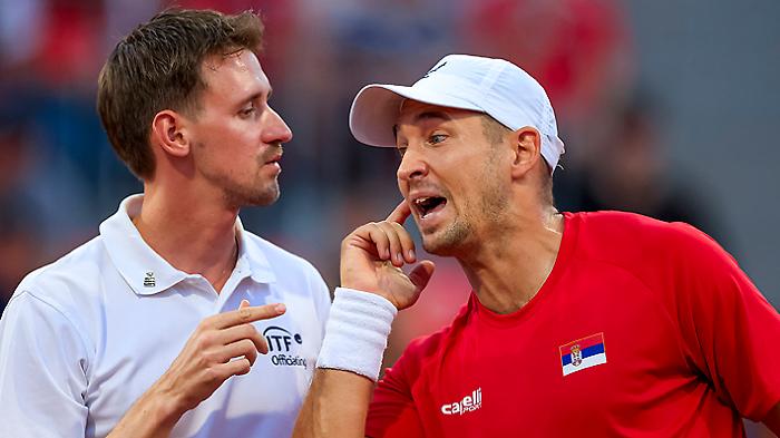 &ldquo;Una porta invisibile&rdquo; ferma Lajovic a Santiago: paura, protocolli e interrogativi dopo l&rsquo;incidente in Coppa Davis