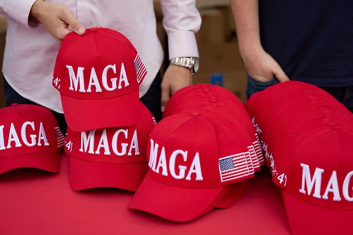 L'offensiva MAGA contro l'Ue si fa pi&ugrave; "dura": soldi Usa ai partiti e movimenti filo Trump