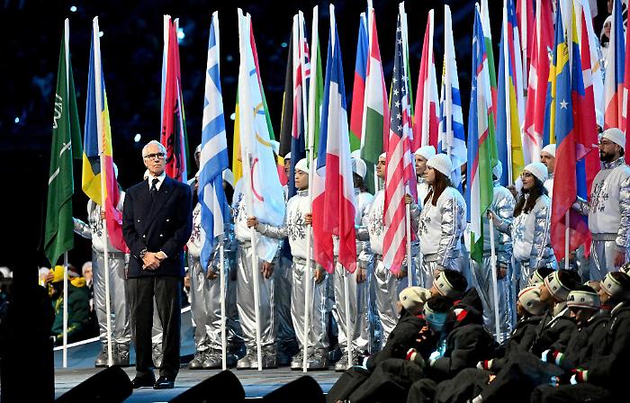 Cerimonia d'apertura, Malag&ograve; loda lo spettacolo: &laquo;Orgoglio italiano&raquo;