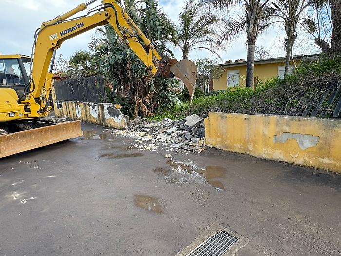 Demolita villetta abusiva all'Oasi del Simeto: liberati 500 metri quadrati di riserva 