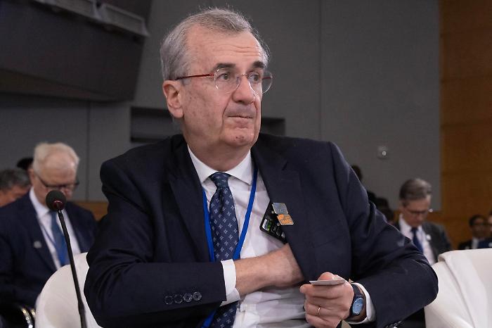 Macron e la corsa contro il tempo sulla Banca di Francia: l&rsquo;uscita anticipata di Villeroy de Galhau apre una finestra politica rara