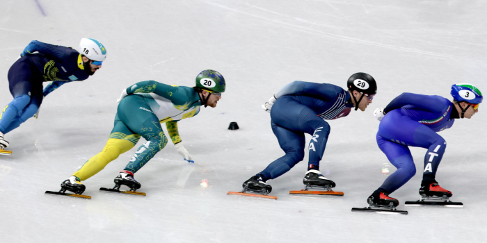 Tutti e tre gli azzurri ai quarti: Sighel guida, Spechenhauser incanta e caos tra Treacy e Dubois
