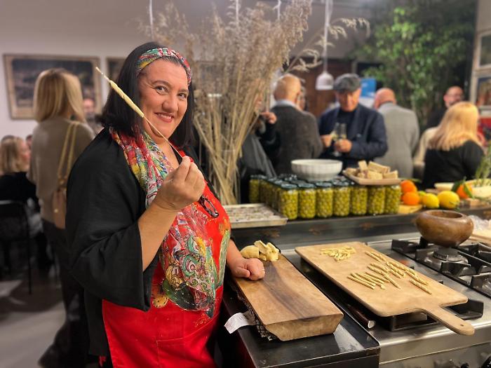 Busiata e intrecci di grani alla vigilia della Bit a Milano per un racconto di sapori e identit&agrave;