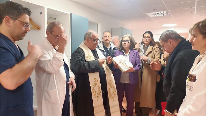 Modica, il vescovo di Noto benedice il nuovo reparto di Terapia intensiva