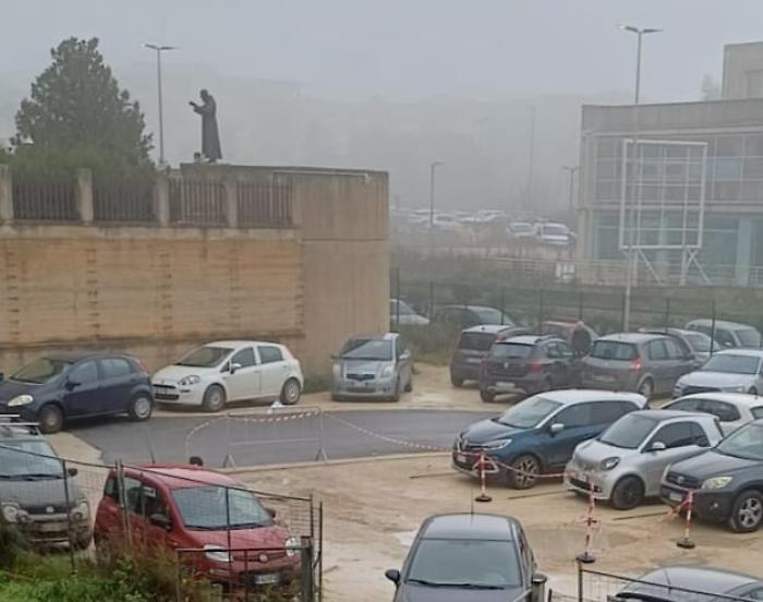 Ospedale Maggiore a Modica, parcheggio colabrodo: Asp pronta a intervenire