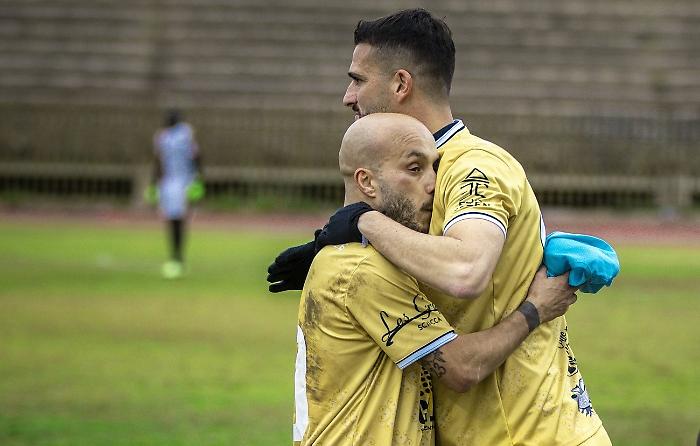Sciacca, cuore neroverde in Calabria: cento tifosi in viaggio tutta la notte per la Coppa Italia