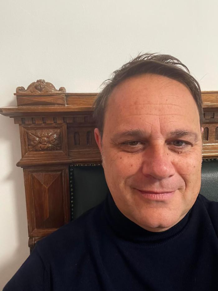 Accuse di assunzioni pilotate nella refezione scolastica: rinvio a giudizio per il sindaco di Niscemi 