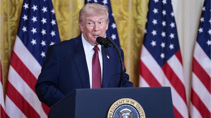 Camera Usa sfida Trump: passa il blocco dei dazi al Canada (con sei repubblicani dissidenti)