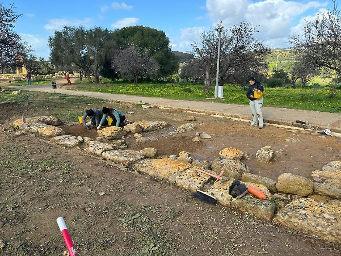 Valle dei Templi, nuovi scavi al Tempio di Zeus: si svela la "citt&agrave; nella citt&agrave;"