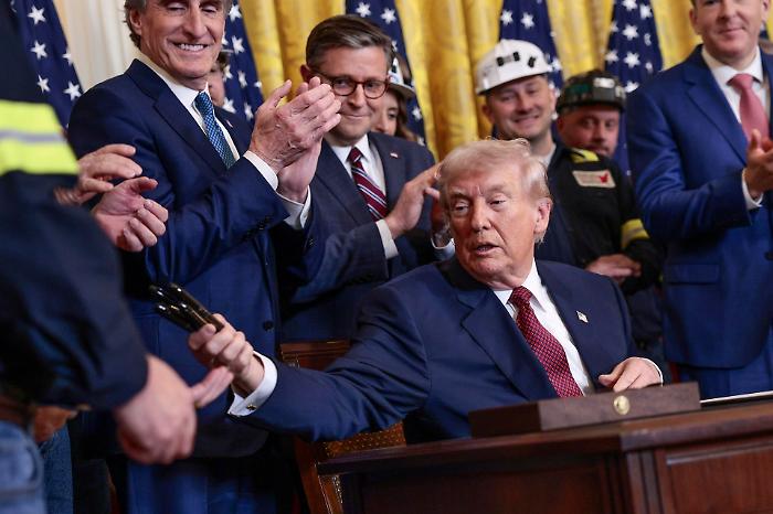 Il Congresso (a maggioranza repubblicana) sfida Trump e vota per lo stop ai dazi sul Canada