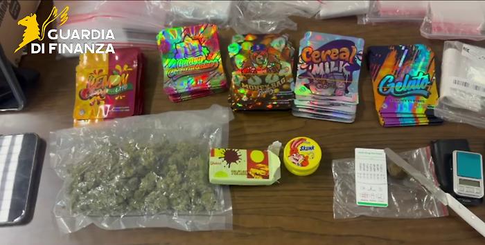 Hashish e marijuana arrivano attraverso i pacchetti di spedizione: sequestrati 200 grammi di droga, sventato un giro d'affari da 10.000 euro