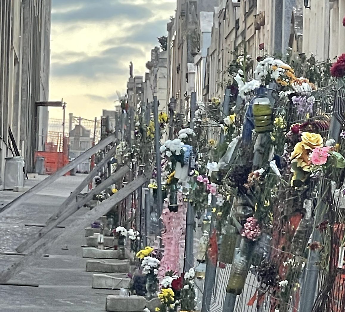 Il caso dei loculi inagibili al cimitero comunale di Modica, il comitato chiede di fare sedere tutti attorno a un tavolo