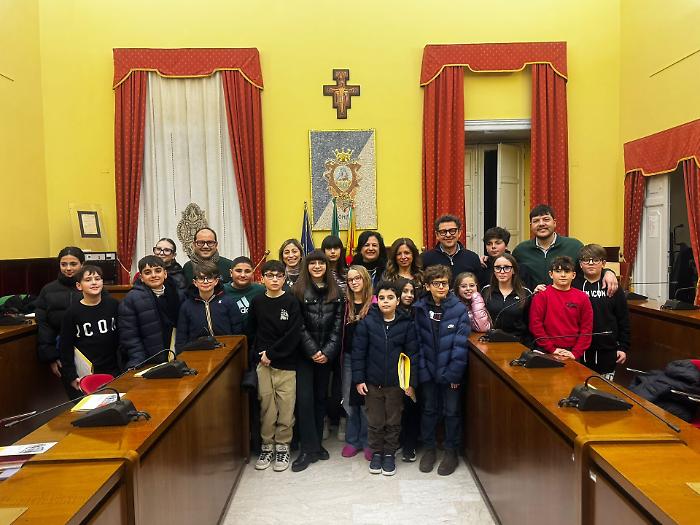 Insediato a Comiso il consiglio comunale dei ragazzi, il commento di Bellassai: "Progetto sempre vivo"