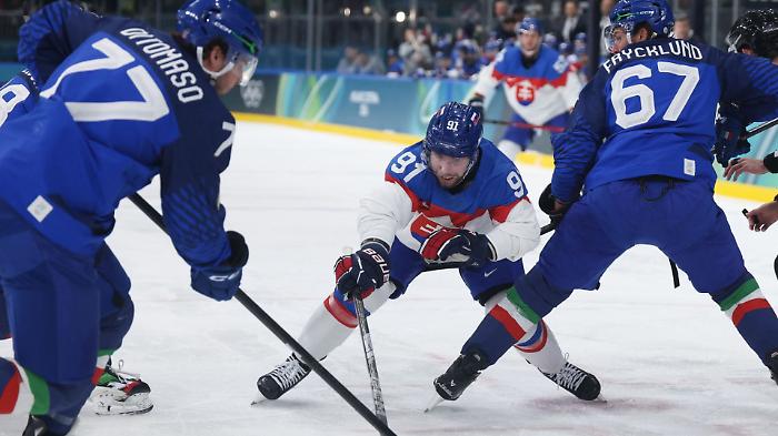 Italia ancora ko: la Slovacchia vince 3-2, ora serve un&rsquo;impresa con la Finlandia