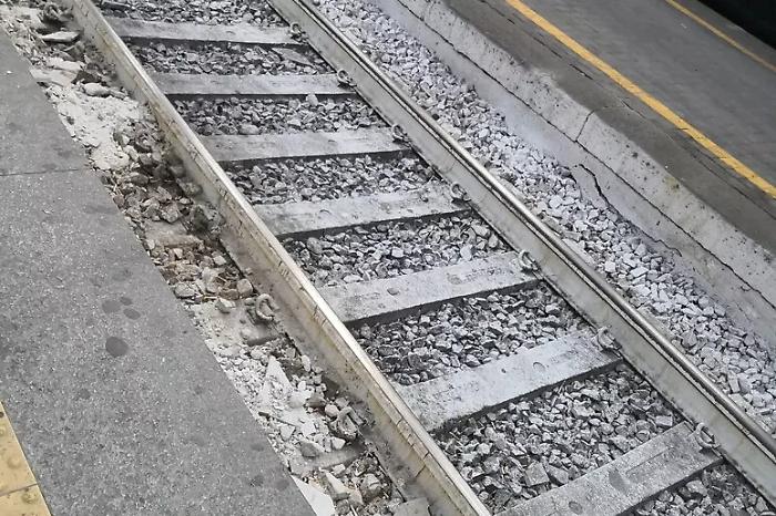 Altri attacchi alle Ferrovie: cavi bruciati e treni in ritardo sulle linee Av Roma-Napoli e Roma-Firenze