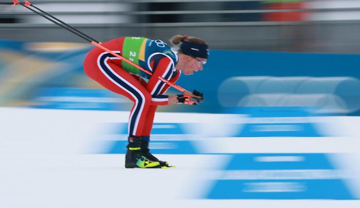 Milano Cortina: la Norvegia vince la staffetta 30km di sci di fondo
