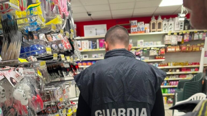Sequestrati dalla Guardia di Finanza di Enna oltre 43 mila prodotti di Carnevale e giocattoli non a norma 