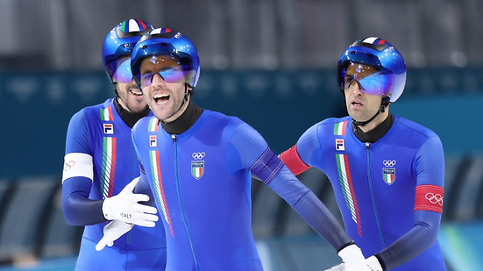 Giochi di Milano Cortina: con l'oro nel pattinaggio velocit&agrave; di Ghiotto, Giovannini e Malfatti il Gruppo Sportivo della Guardia di Finanza ha toccato quota 100 podi tra Olimpiadi Estive  (57)e Inverna