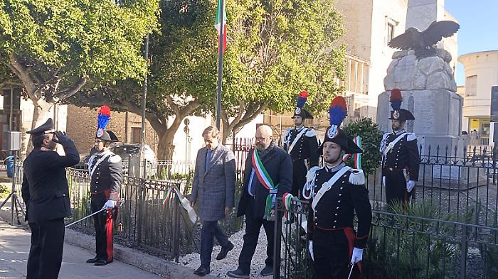 Favara riabbraccia la sua memoria: inaugurato in piazza Cavour il Giardino ai Caduti