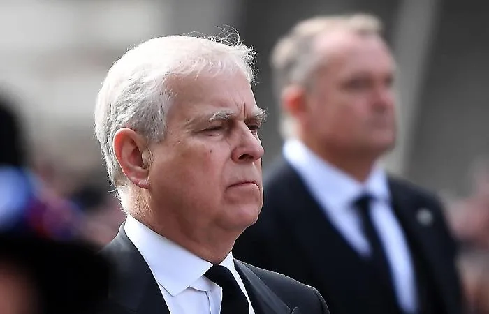 Che cosa rivelano le email di Jeffrey Epstein sul ruolo diplomatico di Andrew
