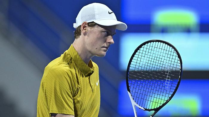 Doha, Sinner ko nei quarti: Mensik firma la sorpresa dell&rsquo;Atp 500