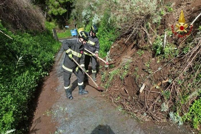 Eolie, collegamenti ripristinati dopo otto giorni ma gli approdi sono al collasso: &laquo;Serve una governance decennale&raquo;