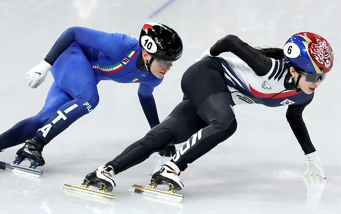Arianna Fontana e Arianna Sighel "chiuse" sul pi&ugrave; bello: niente podio nei 1.500 femminili dello short track