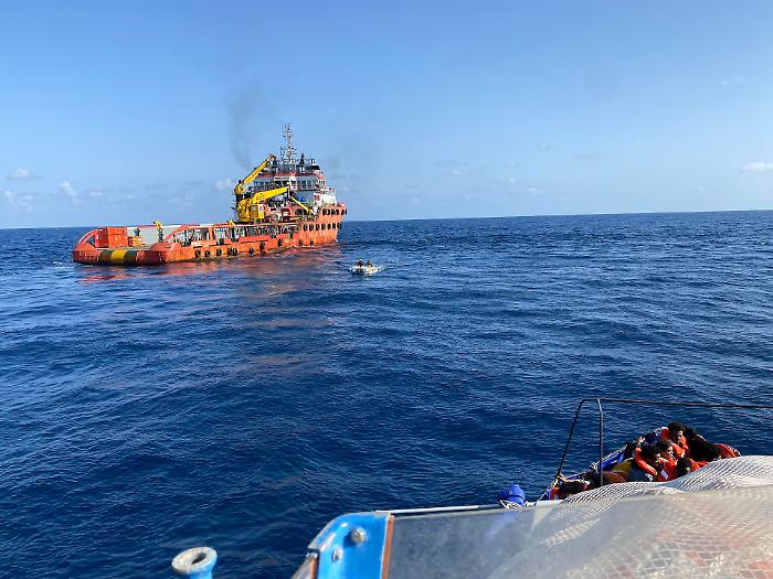 Sea Watch e la condanna dello Stato al risarcimento per il fermo illegittimo, le mosse del Viminale