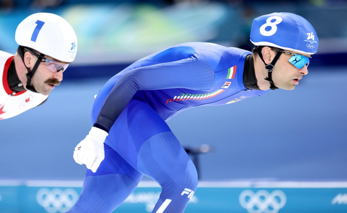 Olimpiadi, nuova medaglia di bronzo per l'Italia: Giovannini terzo nella mass start pattinaggio di velocit&agrave;