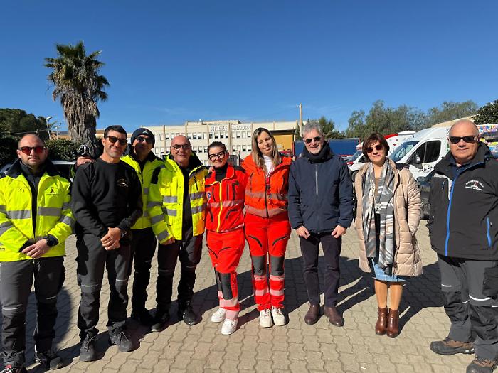 Consegnati a Niscemi gli aiuti raccolti a Ragusa dalla Protezione civile