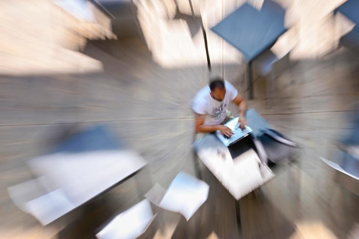 Smart working, caduta in casa: il giudice fa chiarezza. E per l&rsquo;Inail &egrave; infortunio sul lavoro