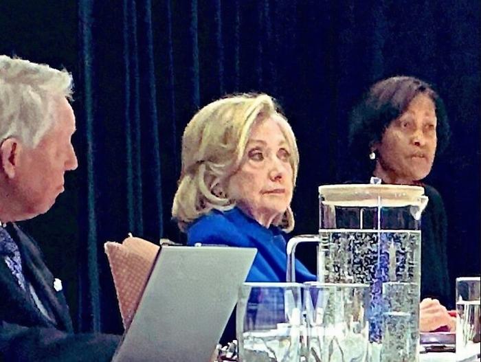 Caso Epstein, la testimonianza di Hillary Clinton al Congresso: &laquo;Non l'ho mai incontrato e non sapevo dei suoi crimini&raquo;