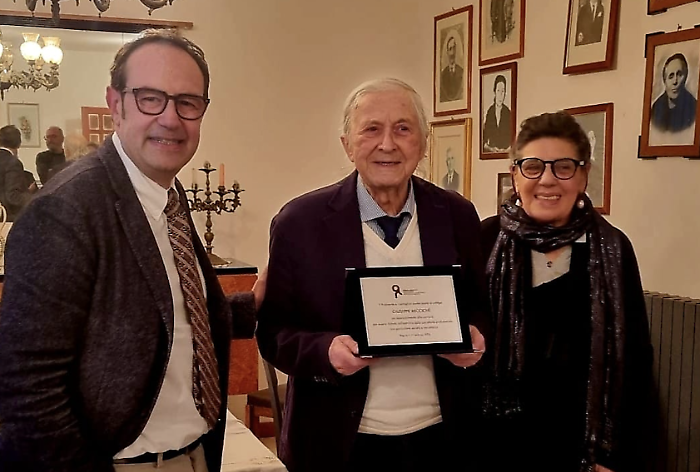 Santa Croce, consegnata una targa alla carriera all'architetto Giuseppe Miccich&eacute;