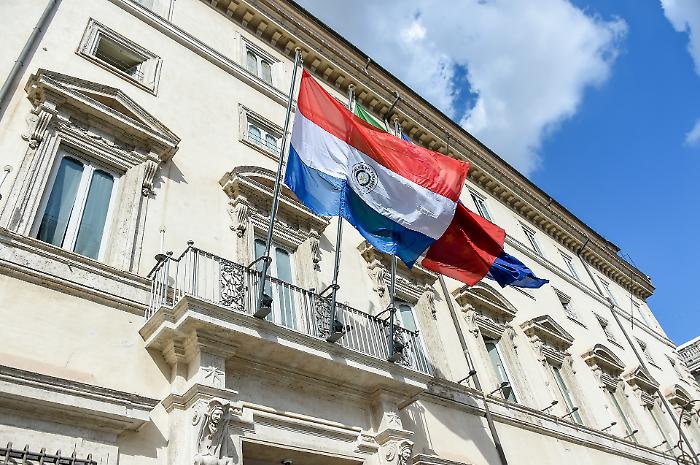 Attacco Israele-Iran, Meloni si mobilita: contatti con gli alleati per allentare le tensioni e rinnovata vicinanza al popolo iraniano