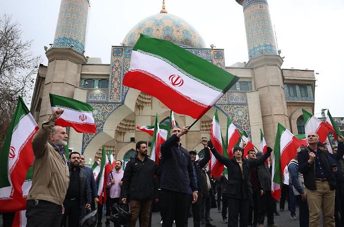 Una scuola tra gli obiettivi colpiti da Istrale in Iran: 40 morti e quasi 50 feriti