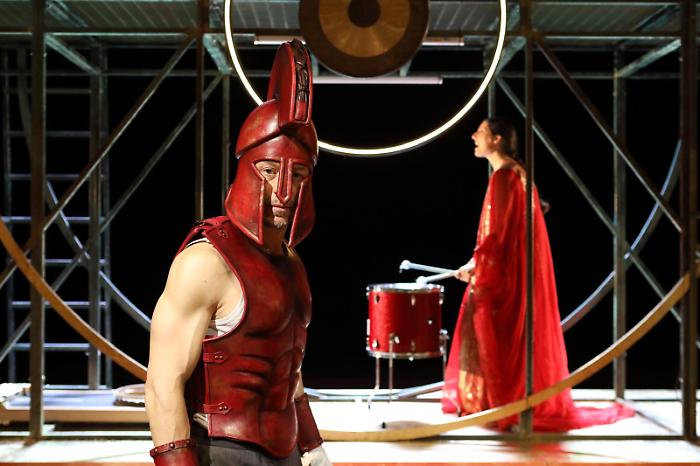 Ulisse in guantoni: Stefano Accorsi in un umanissimo "Nessuno" al Teatro Abc