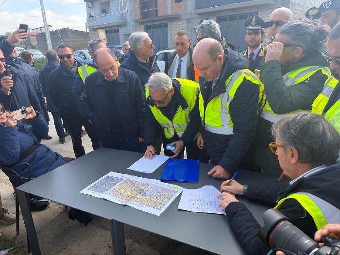 Niscemi isolata, la Regia trazzera pronta in 60 giorni. Schifani: &laquo;Io parlo coi fatti&raquo;