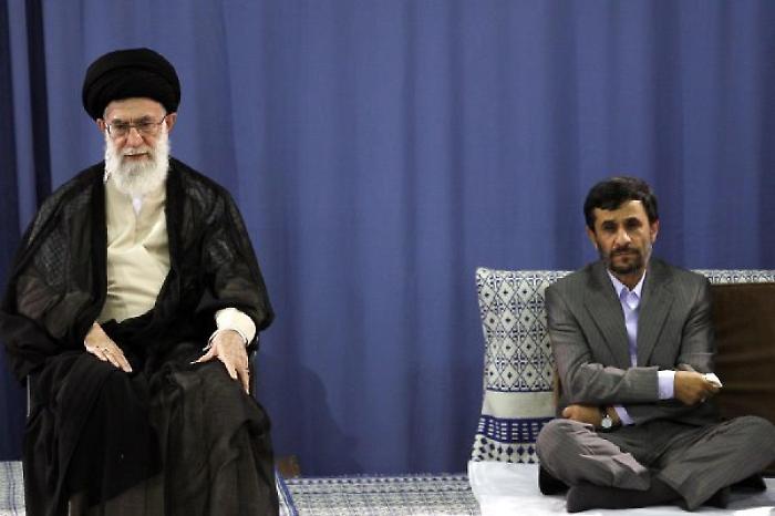 Decapitata la teocrazia, uccisi 48 leader iraniani:  ma &egrave; giallo sulla morte di Ahmadinejad