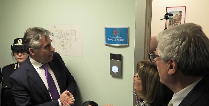 Ragusa, inaugurato il posto di polizia nell'ospedale Giovanni Paolo II