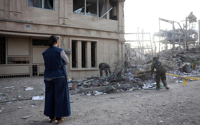 In due giorni colpiti 1.000 obiettivi sul suolo e ora il Pentagono non esclude le truppe di terra