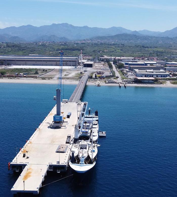 Giammoro, nuova porta sul Mediterraneo: Maersk lancia shuttle e rilancia la logistica della Sicilia orientale